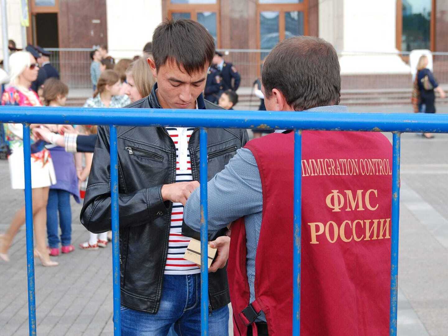 Выдворение и депортация из России: в чем различие?