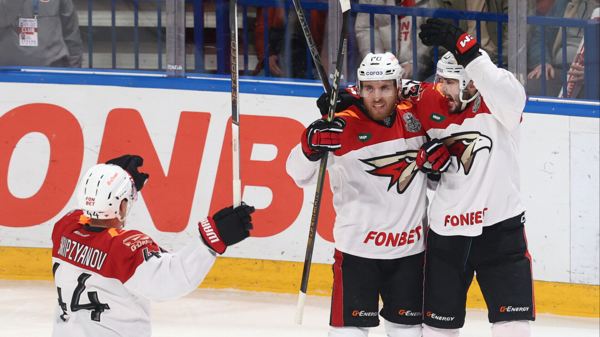 Авангард» за 12 минут перевернул серию с «Локомотивом». А ведь сибиряков все списали со счетов