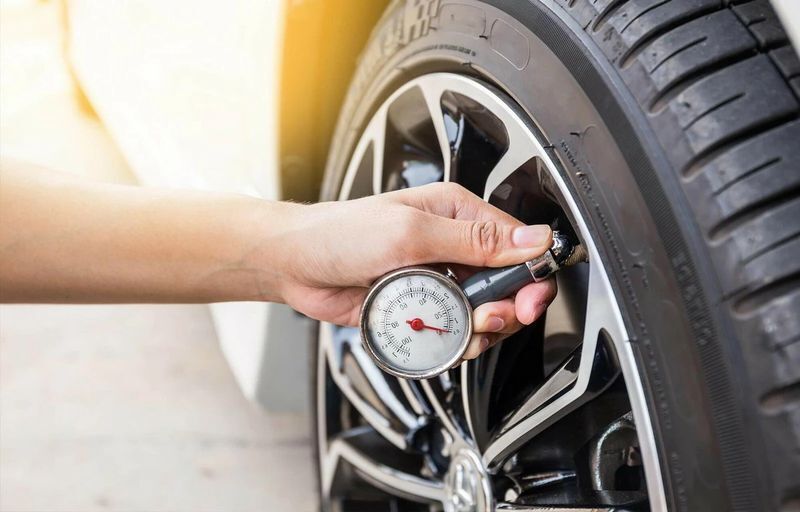 Каким должно быть давление в автомобильных шинах летом