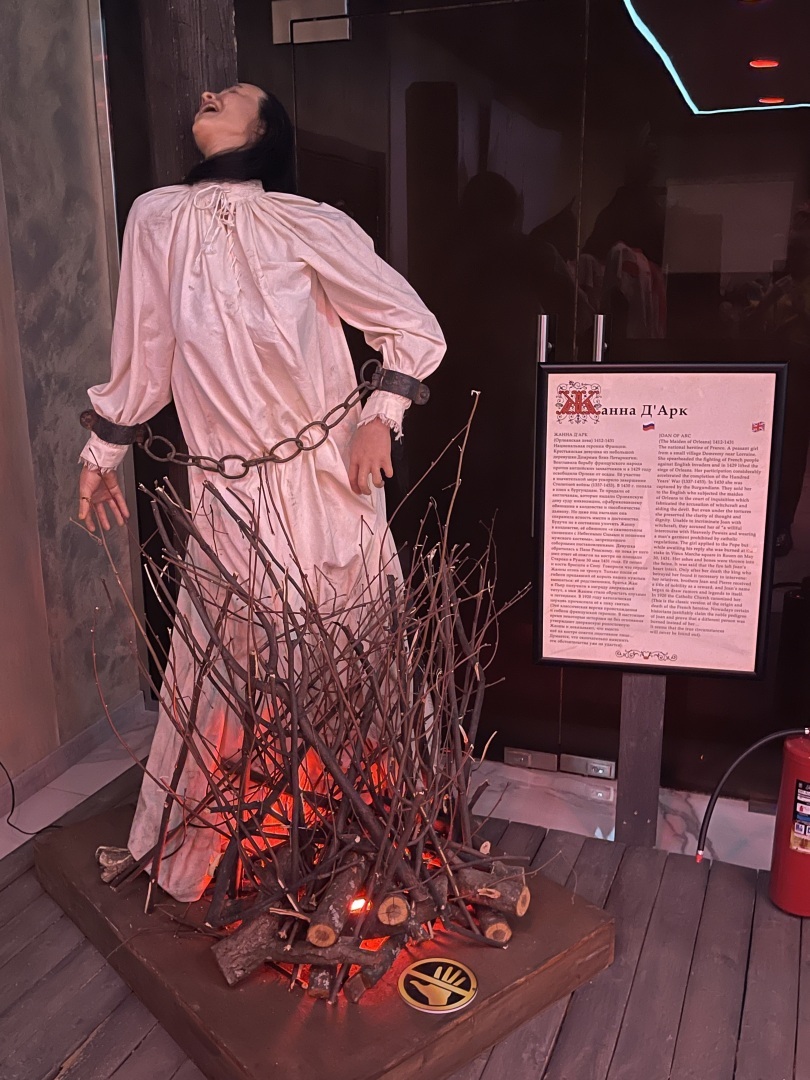 Многие желают возвращения смертной казни, а если бы ее заменили пытками?