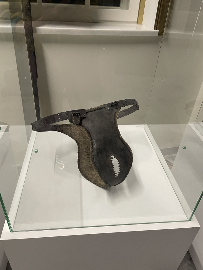 Многие желают возвращения смертной казни, а если бы ее заменили пытками?