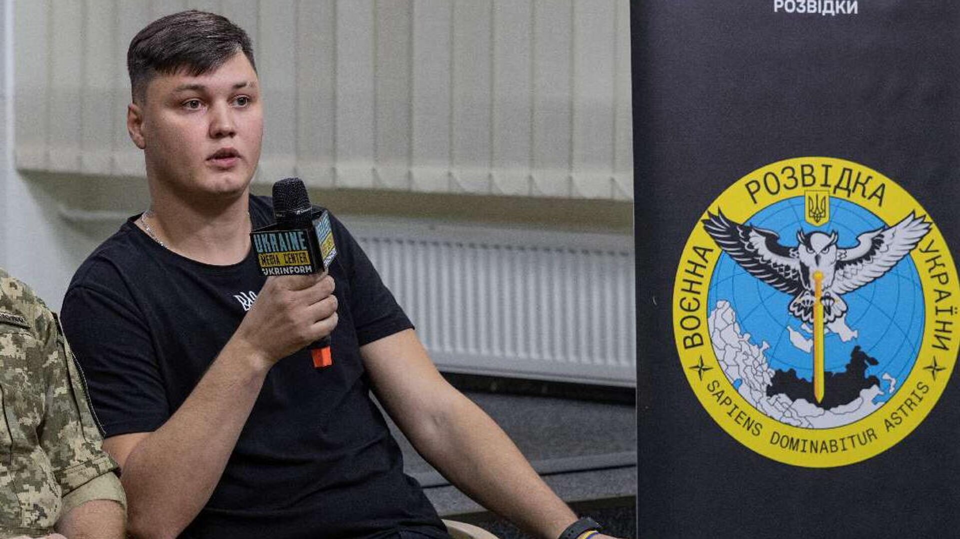 Убийство предателя - другим наука!