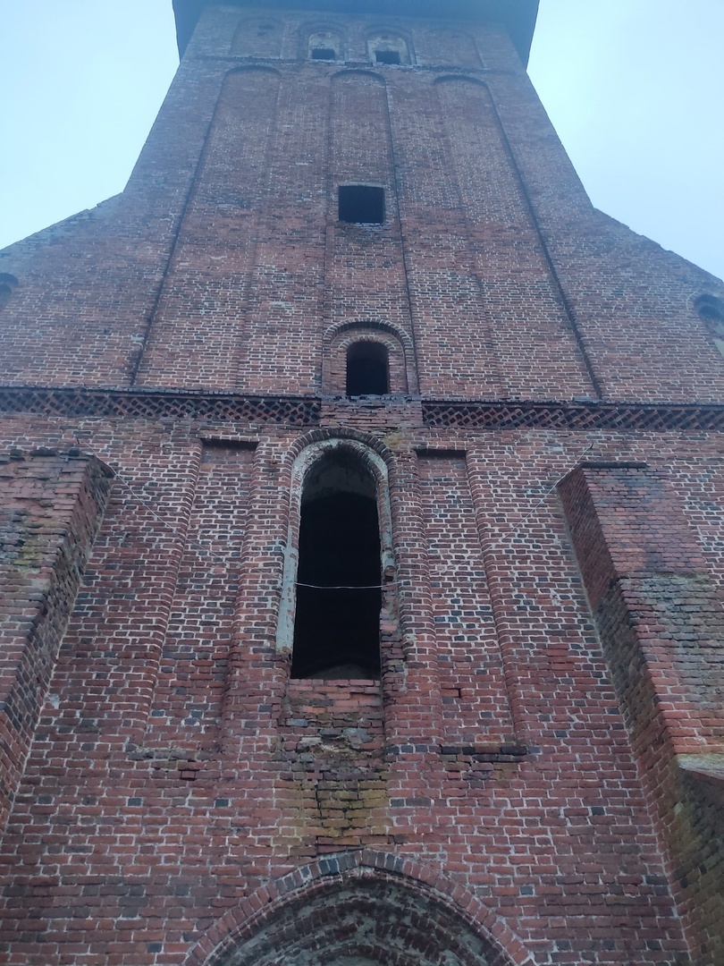 Место силы в Знаменске: «эту Кирху охраняет сильный ангел»… Или языческие Боги?