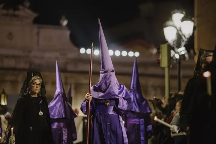 Празднование Страстной Недели в Испании, в городе Кастельон де Ла Плана: Страстная Пятница и Пасхальное Воскресенье