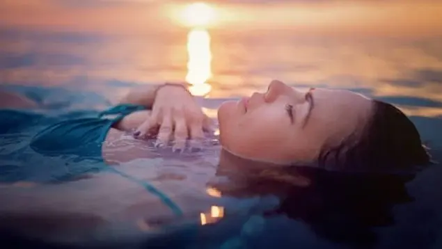 Медитация на воде !Это становится популярным во всем мире.