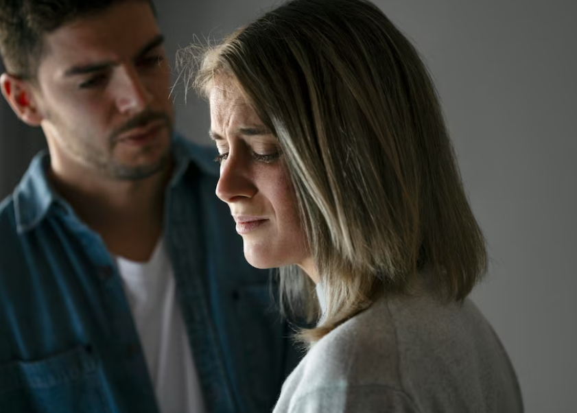 «Ты ничего не умеешь, ты вообще полное ничтожество». Расскажу на личном примере, как проявляется абьюзерство в отношениях