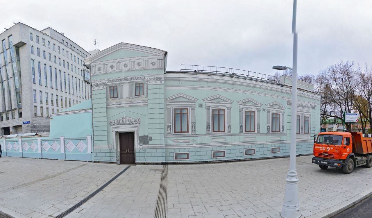 Журналисты не пишут на заказ! Забудьте это, на заказ сегодня снимают блогеры. Этот формат журналистики исчез 100 лет назад.