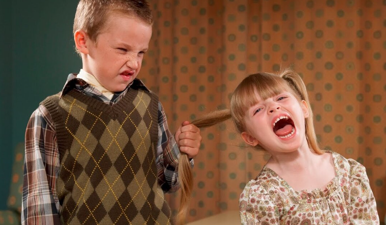 В постели с чудовищем: "его звали Джеронимо, и он любил истязать своих жён"