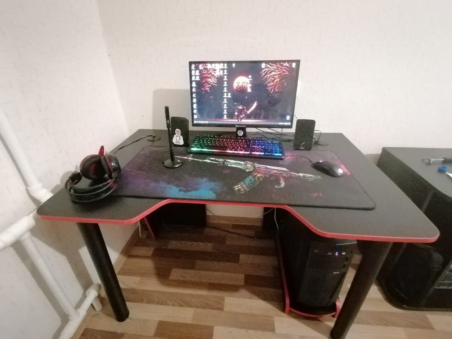 "Xplace: идеальное сочетание стиля и функциональности для вашего рабочего пространства"