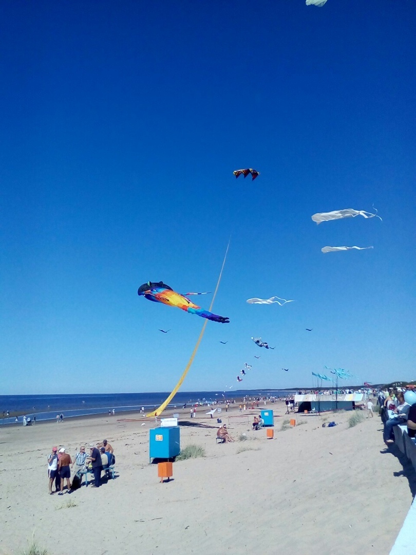 Мои прогулки по набережной имени Александра Зрячева. Прекрасные закаты, Белое море и набережная в разное время года.