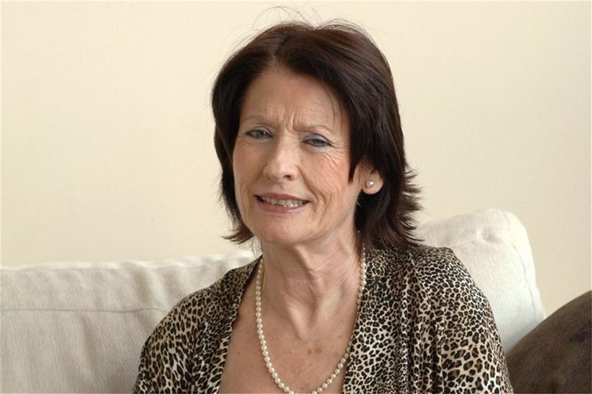 Женщины которым плевать на возраст и рожают даже в 60!!!