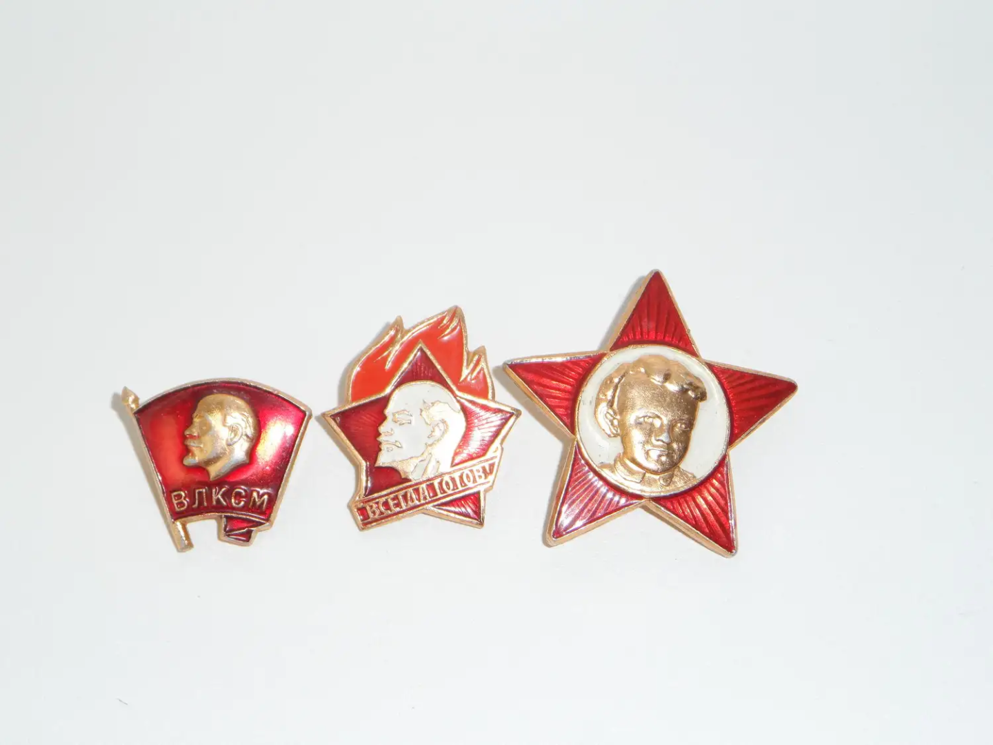 За что меня хотели исключить из пионеров и не приняли в комсомол