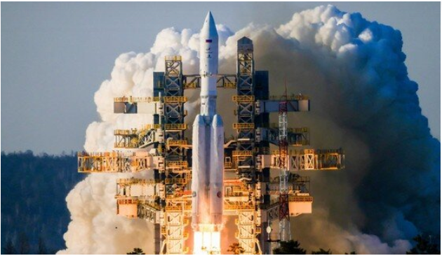 "Технологический Триумф: Успешный Запуск Ракеты 'Ангара-А5' Открывает Новые Горизонты для Российской Космонавтики"