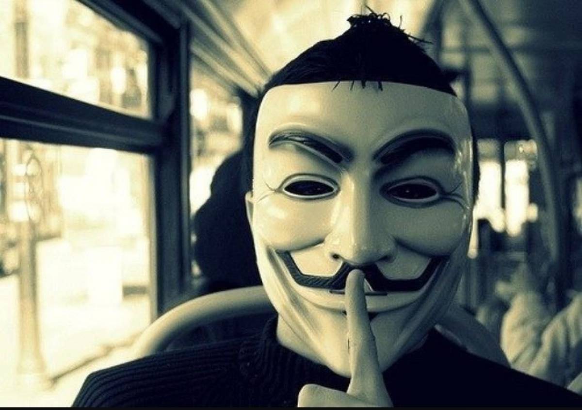 Когда разжигают ненависть к друг другу, а потом страдают от этого сами