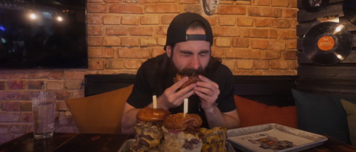 "Верните Себе Контроль: 7 Инновационных Шагов к Победе над Перееданием и Джанк-Фудом"