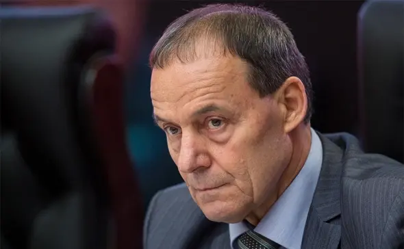 Умер герой России Анатолий Квочур.