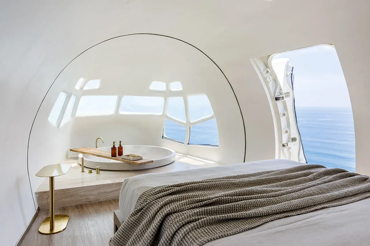 Люкс-отель в фюзеляже Боинга-737 на берегу Бали удивляет туристов