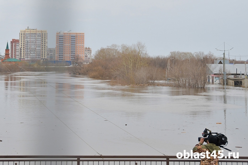 Повышение уровня воды в Тоболе в Кургане
