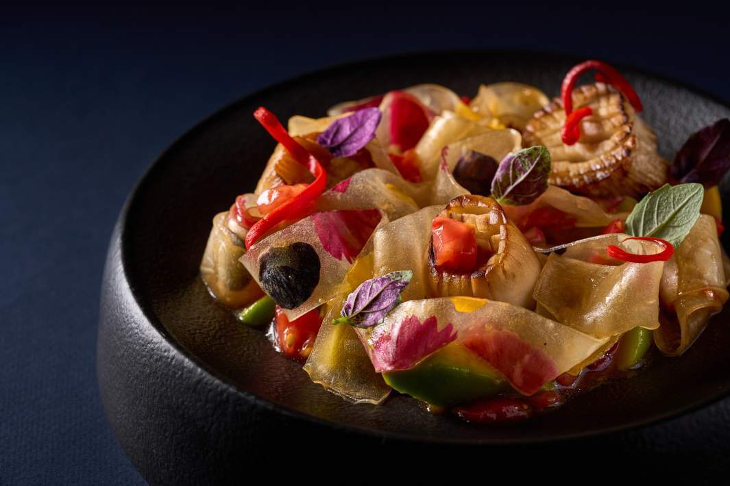 Добавим флера: зачем шефы используют цветы в еде