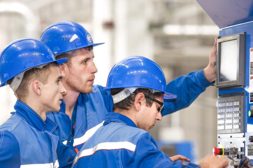 Операция ИИ: повысят ли нейросети производительность в стране