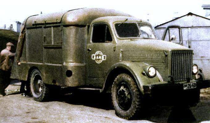 Мусорная машина при СССР