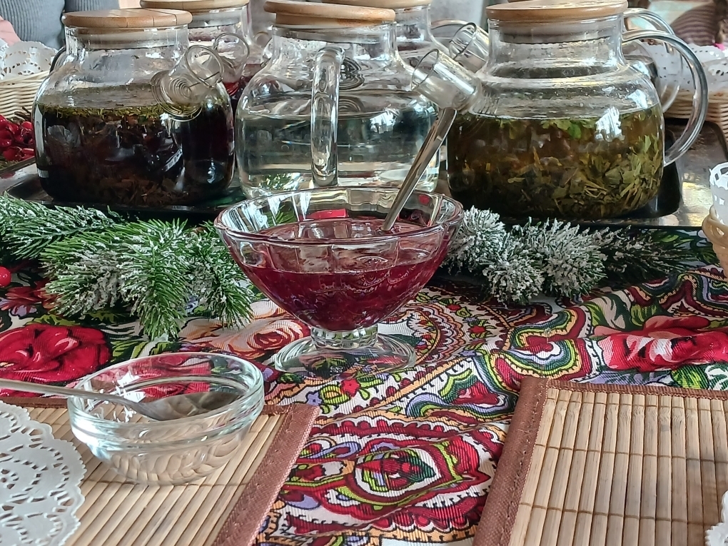 Бесплатный шашлык и чай с вкусняшками