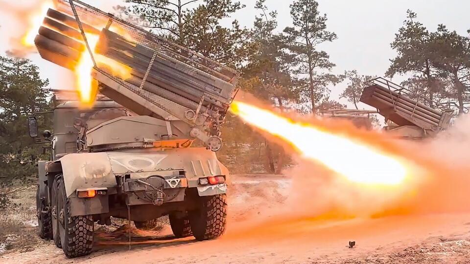 Спецоперация РФ обстановка вечер 22 апреля 2024 года: Штурм позиций ВСУ по всей линии фронта.Новые успехи армии России.