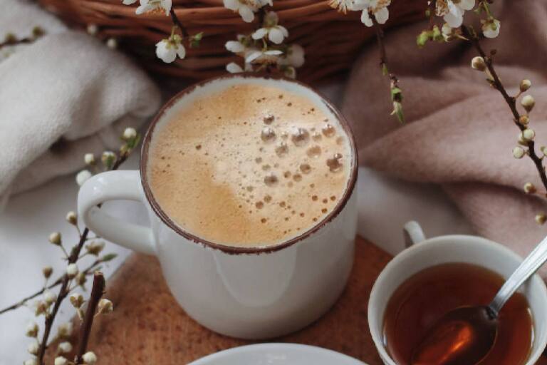 Специи, которые можно добавить в кофе на завтрак, чтобы активизировать ум.