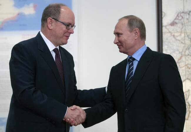 Этого человека кто нибудь знает в России ? Третьи 10 фото с его участием