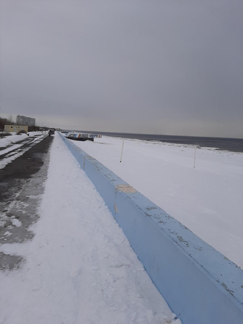 Мои впечатления от весны на Белом море: льдины, открытое море и набережная, а также спортивная площадка для тренировок