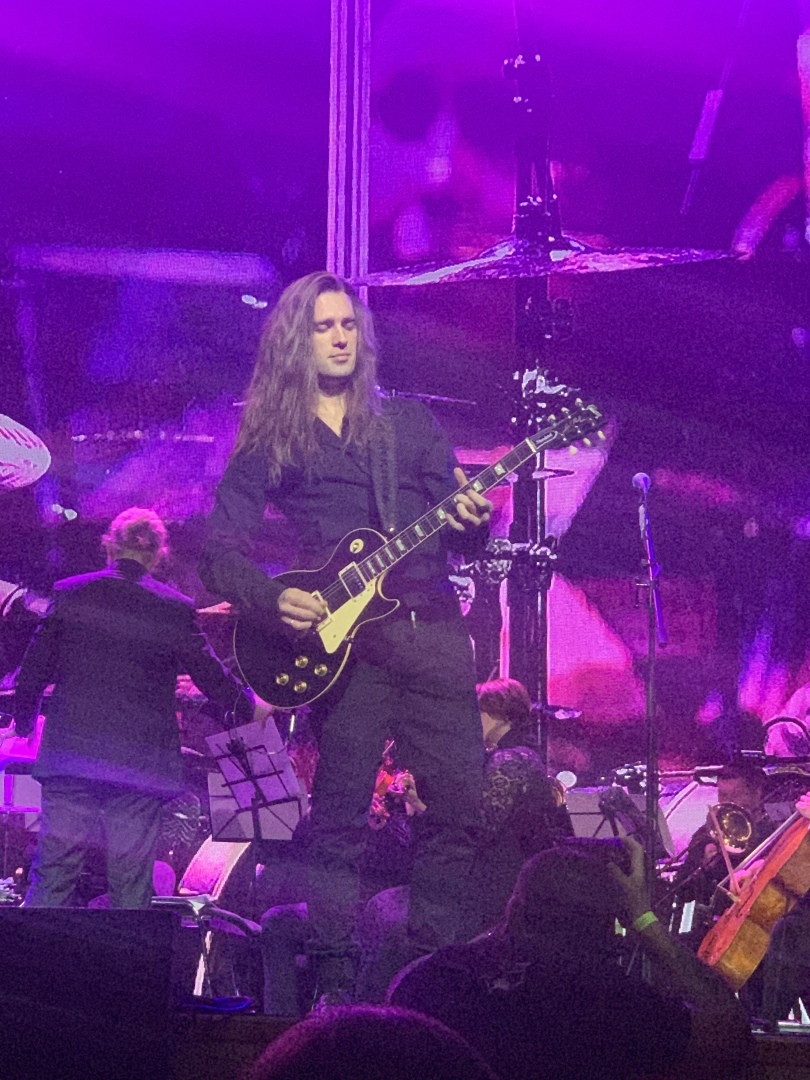 Шла на звезду за 6000 рублей, а попала алкоголика слушать. Вернула деньги, рассказываю как