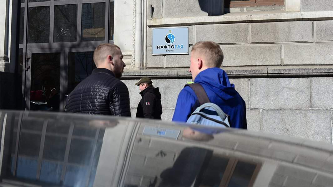 Черный ворон кризиса: Зеленский завершает продажу Украины. Страна переходит под контроль транснациональных финансовых элит