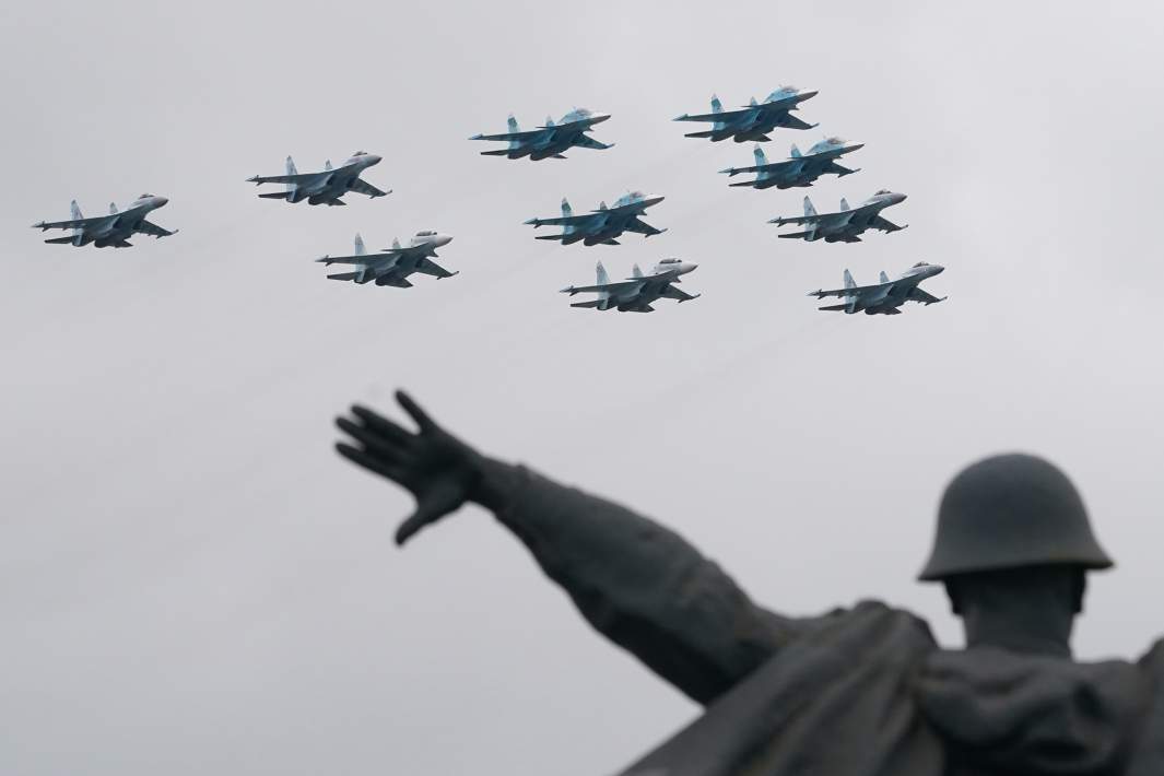 Выплаты ко Дню Победы 2024: кому положены, сколько получат