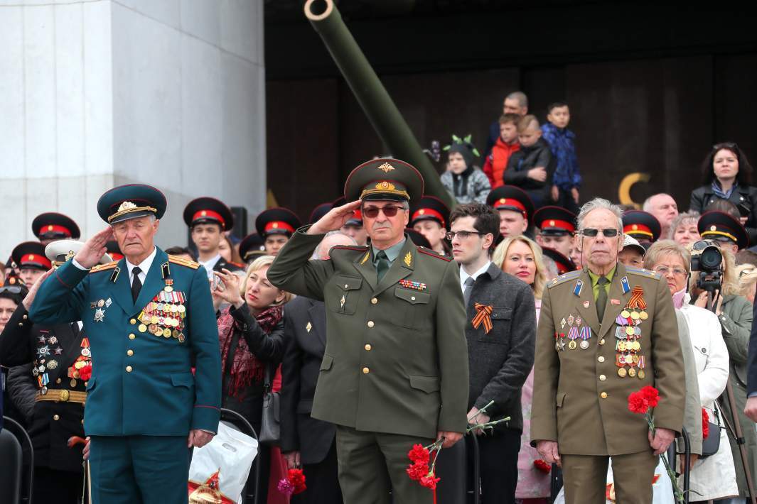 Выплаты ко Дню Победы 2024: кому положены, сколько получат