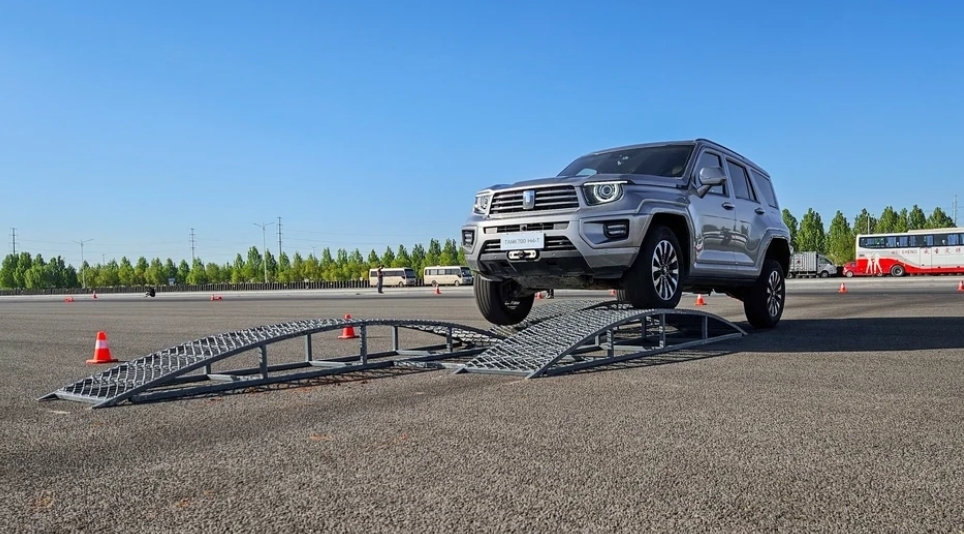 Tank 700: Встречайте Нового Китайского Гиганта Внедорожников