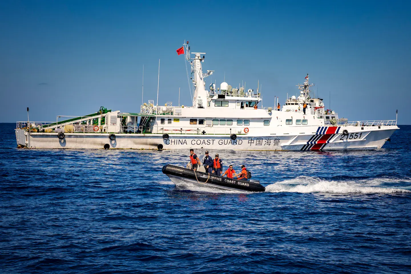 Следующая война в Азии может быть спровоцирована ржавым военным кораблем на спорном рифе