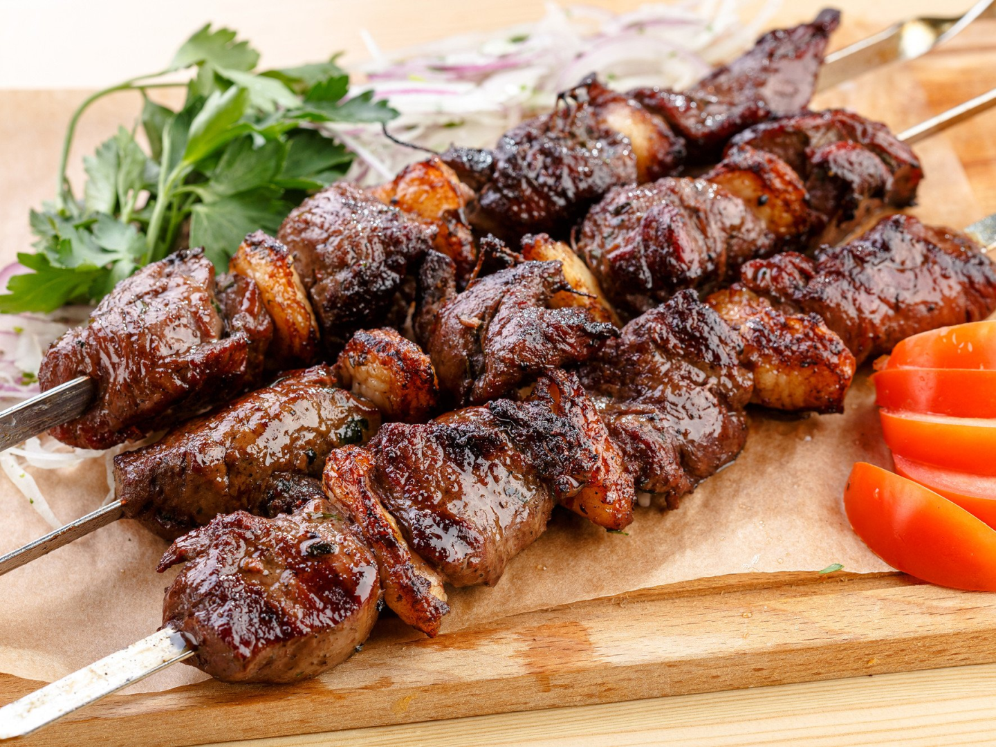 А вы поедете на шашлык? Что к нему предпочитаете?