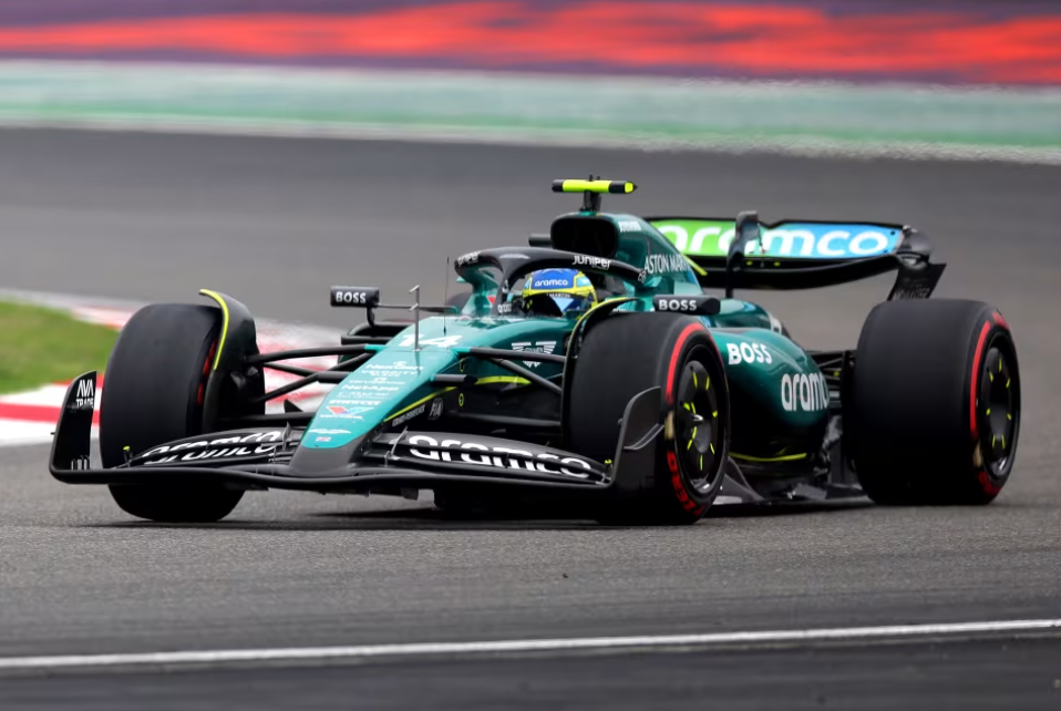 Генеральный план Aston Martin воплощается в жизнь – сможет ли Алонсо привести их к славе в 2026 году?