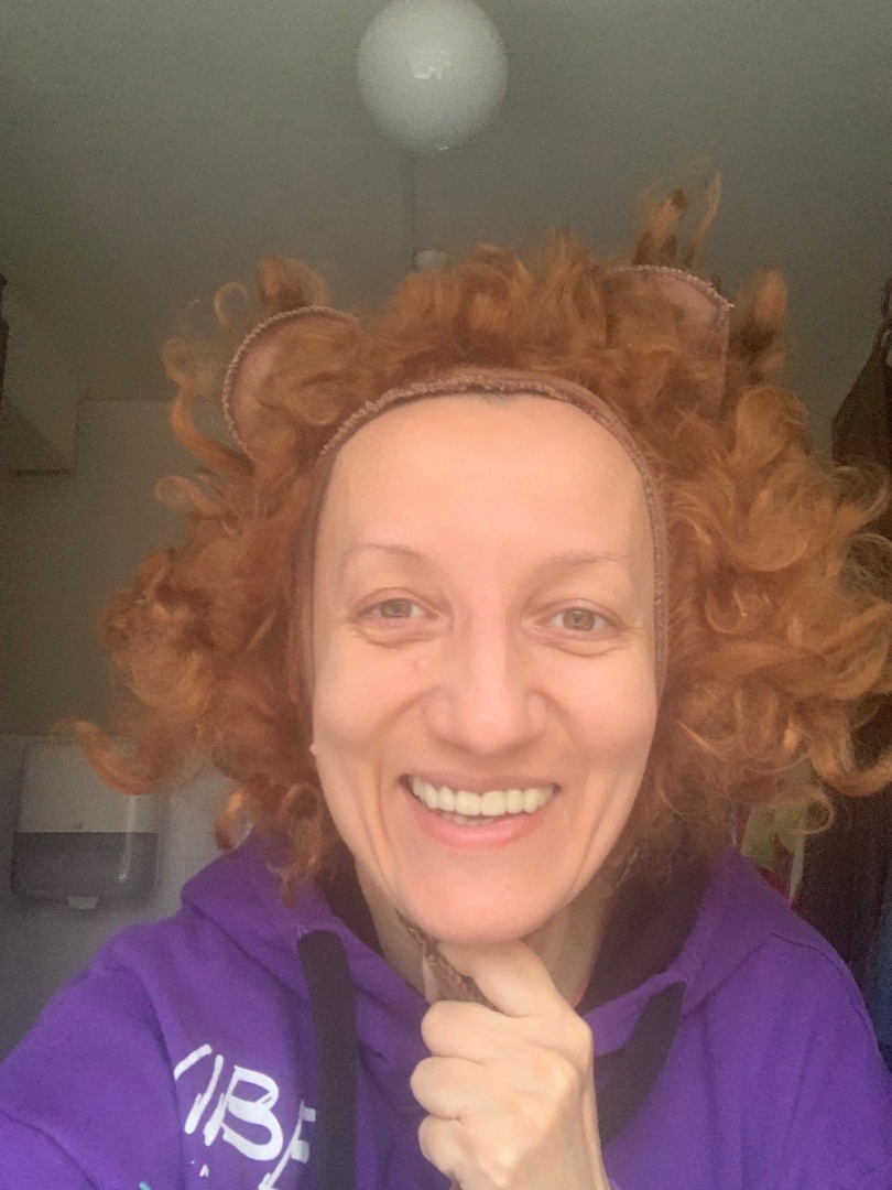 Очень нужна помощь каждого в идее костюма для бега. Будет моментами смешно, но отнеситесь серьёзно.