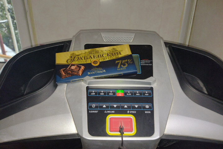 Вчера в меня вселился Вес