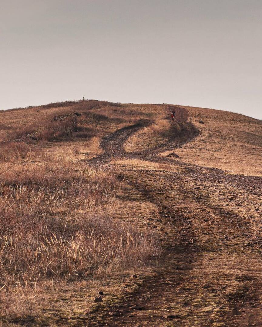 Исследуйте загадочную страну Хакасию: Поднимитесь на вершину Кюн-Таг!