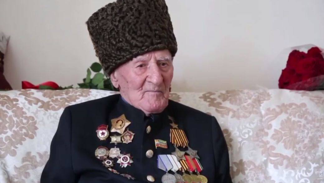 Владимир Путин присвоил звание Героя России 100-летнему ветерану войны Садыкову