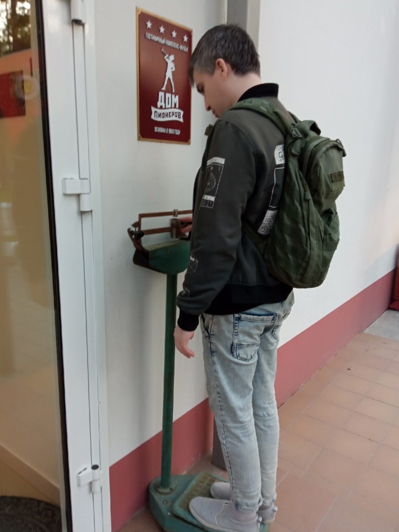 Обзор в стиле СССР. Гостинично-ресторанный комплекс Дом пионеров в Тюмени.