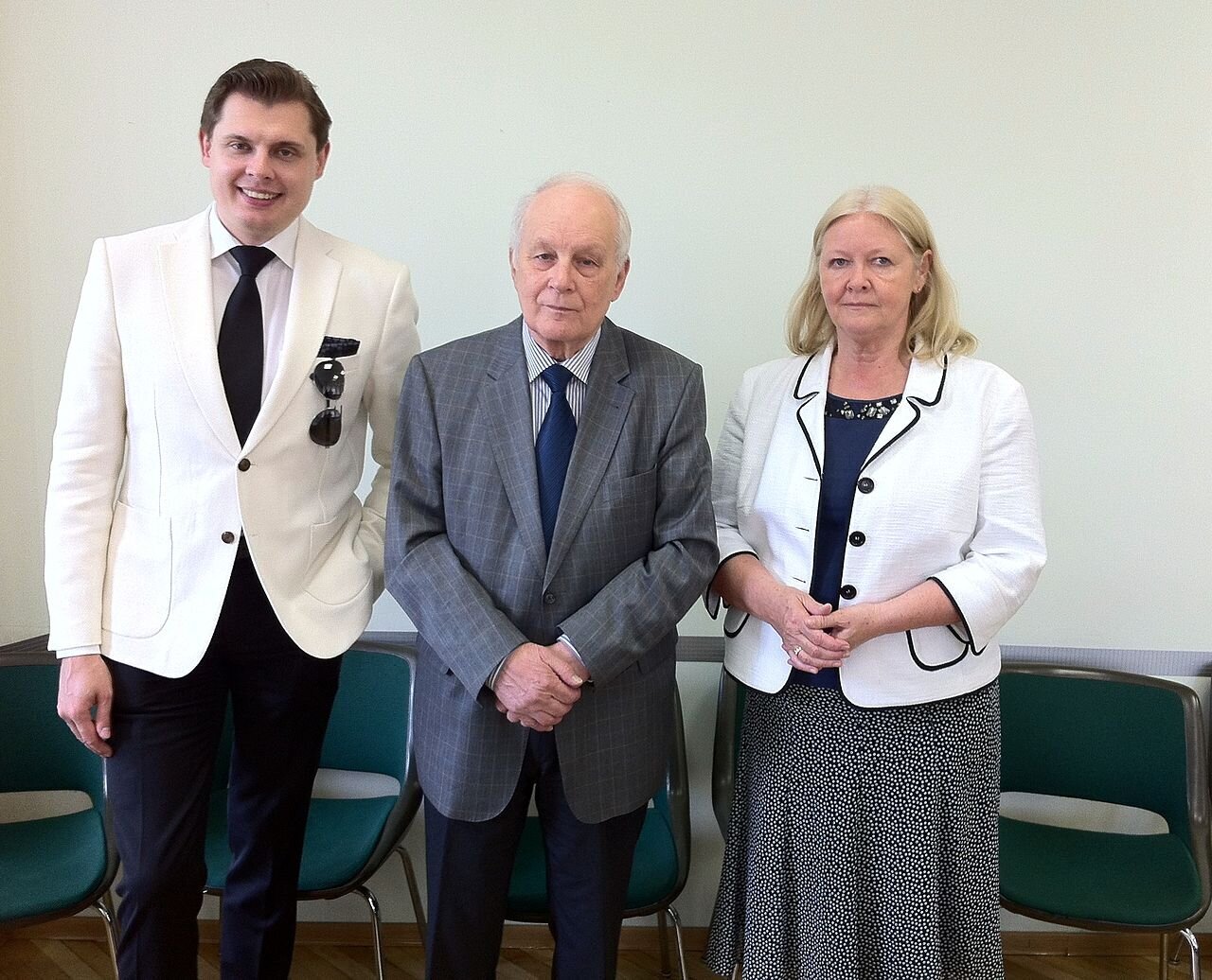 Натиск лженауки