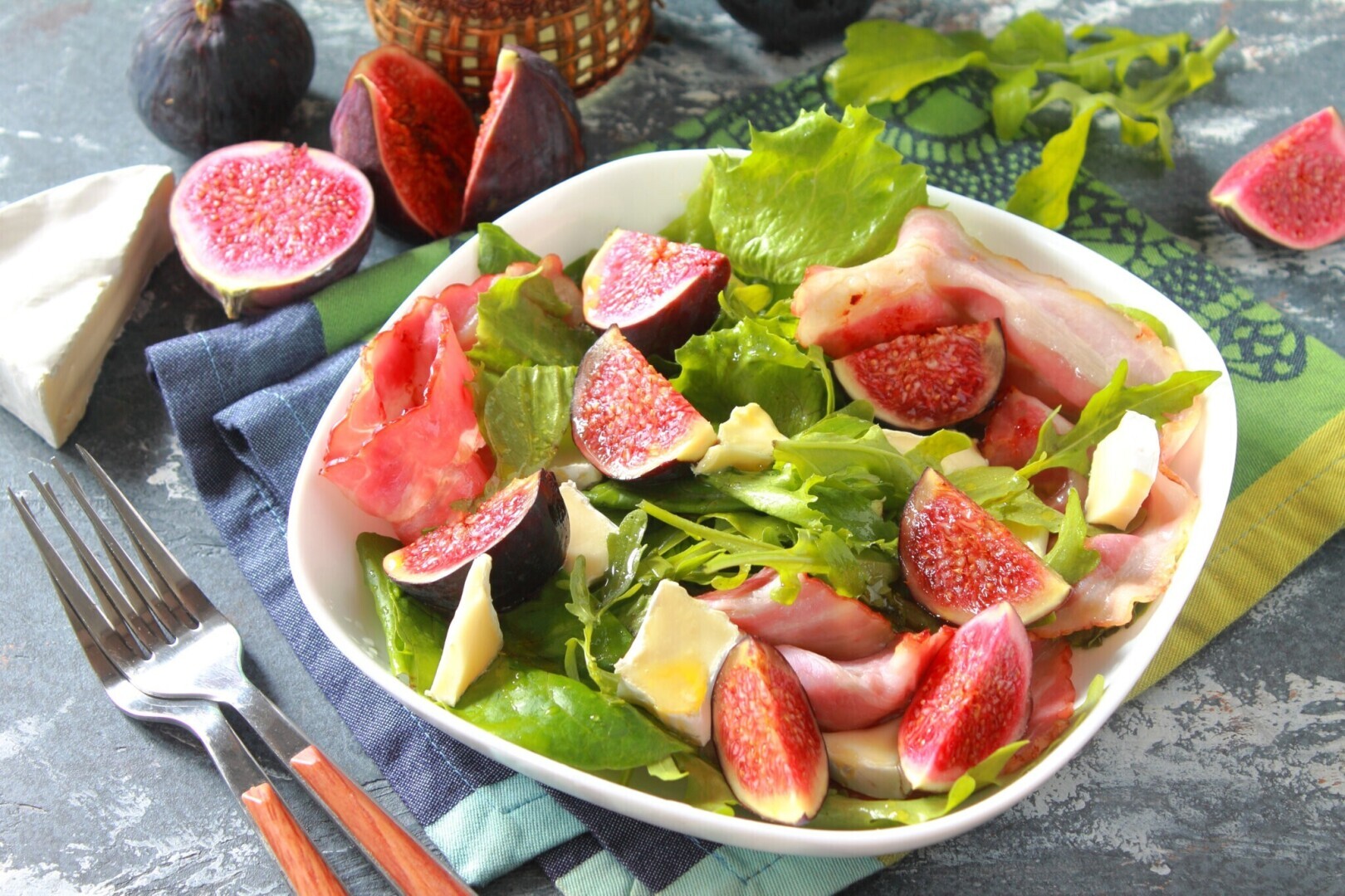 Инжир — как его есть? Рецепты: инжирный пирог, салат с инжиром!