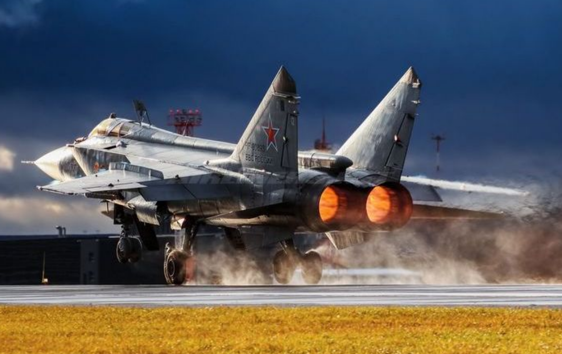 МиГ-701: сверхдальний тяжелый истребитель СССР, который незаслуженно забыли