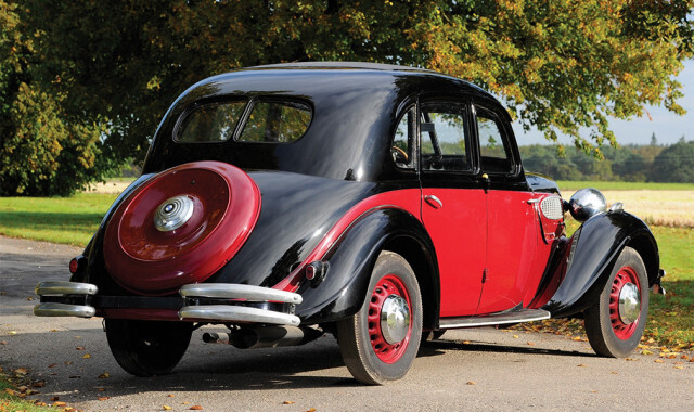 "Захваченные в Германии автомобили, пополнившие автомобильный парк Советского Союза после Второй мировой войны"