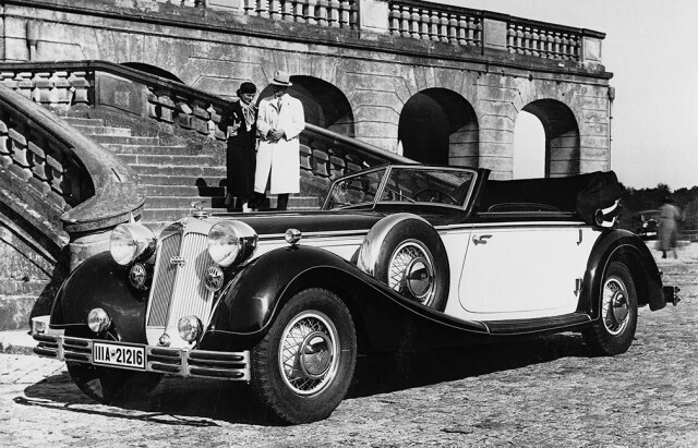 "Захваченные в Германии автомобили, пополнившие автомобильный парк Советского Союза после Второй мировой войны"