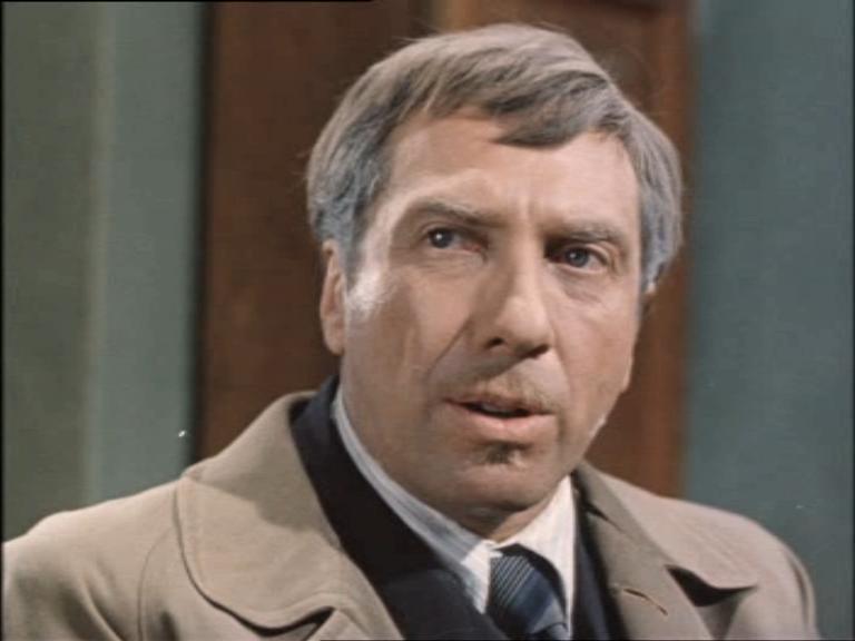 Джигарханян бандит с большой есть буквы! Высоцкий сам снимался вместе с ним! Рифмоплетство.