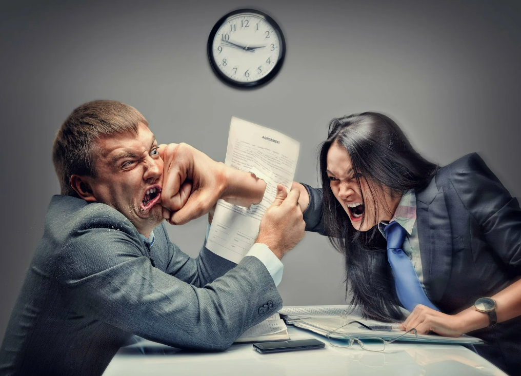 Жестокость на подъеме: Что делает людей такими жестокими в наше время?